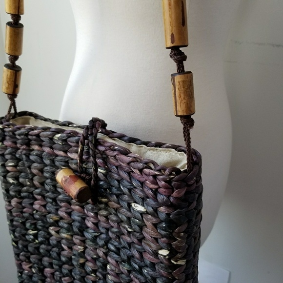Slim Wicker Handbag Wood Bead Strap - Picture 6 of 6